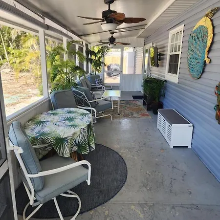 So Coastal! Pet Friendly And Free Early Check In! Villa